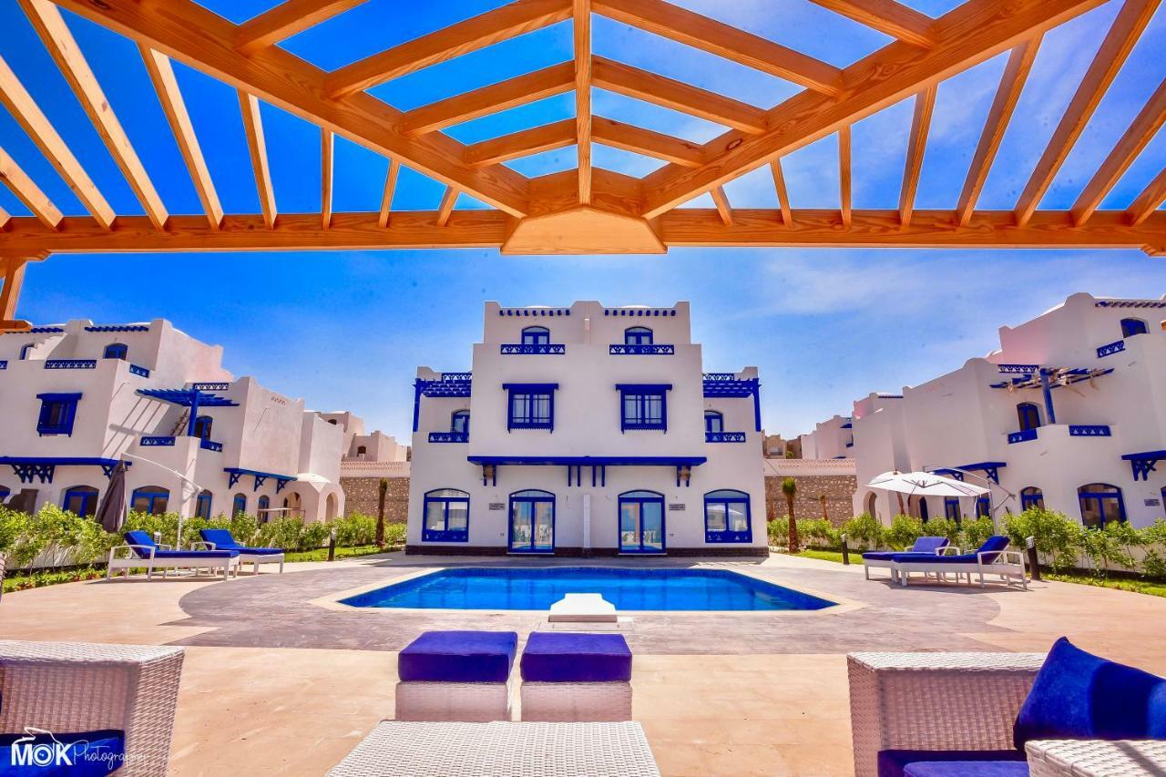 Luxury Villa With Pool In フルガダ エクステリア 写真