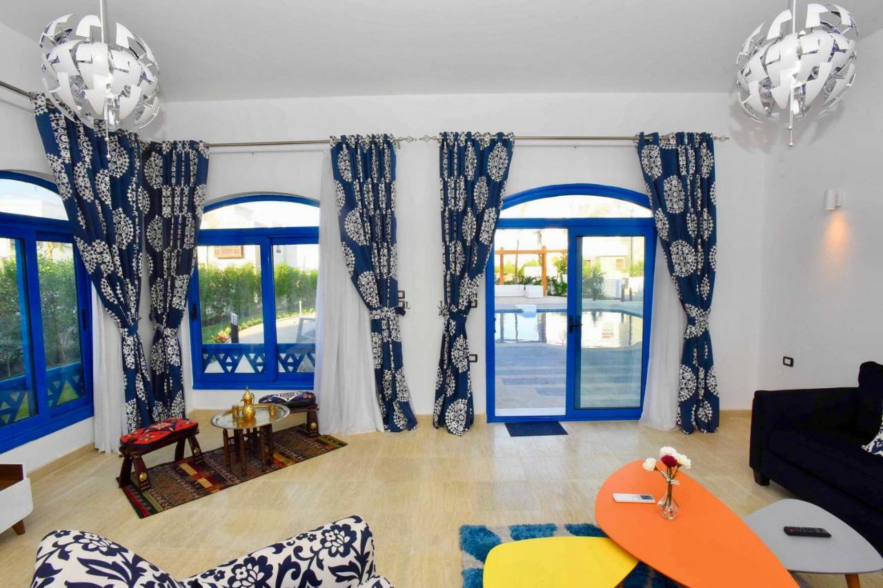Luxury Villa With Pool In フルガダ エクステリア 写真